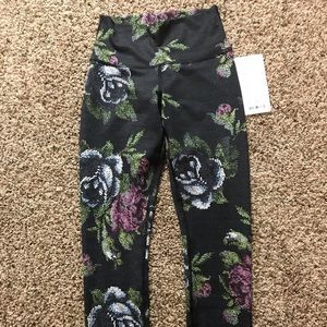 Lululemon High Times Size 4